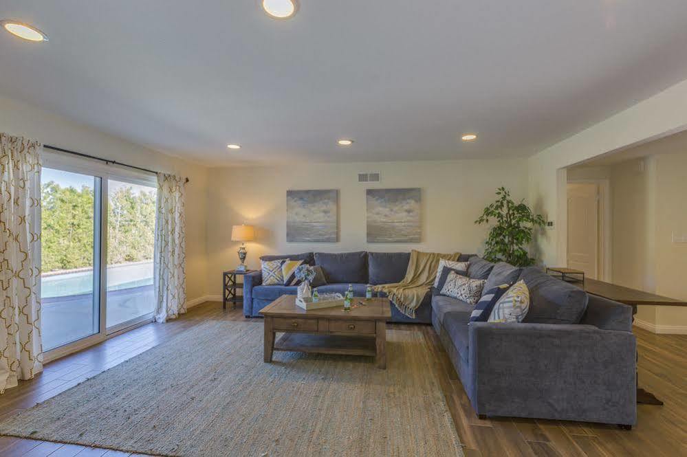 Apartmán Oshkosh Luxurious Escape Anaheim Exteriér fotografie